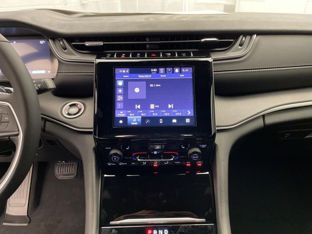 new 2025 Jeep Grand Cherokee L car, priced at $38,579