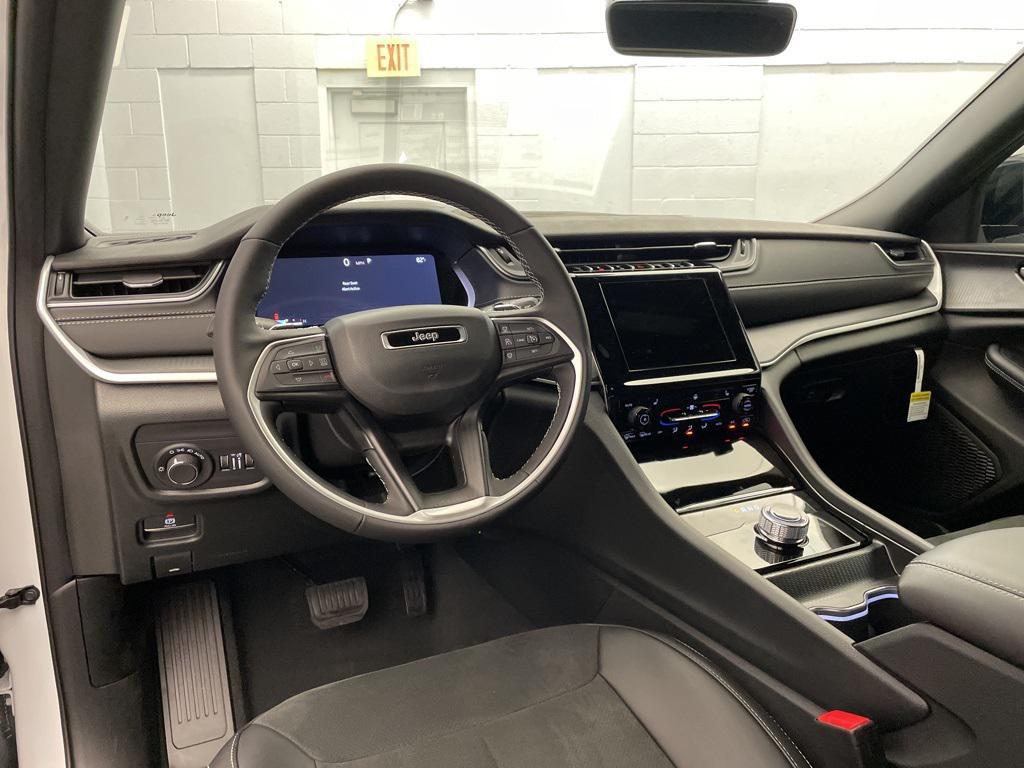 new 2025 Jeep Grand Cherokee L car, priced at $38,579