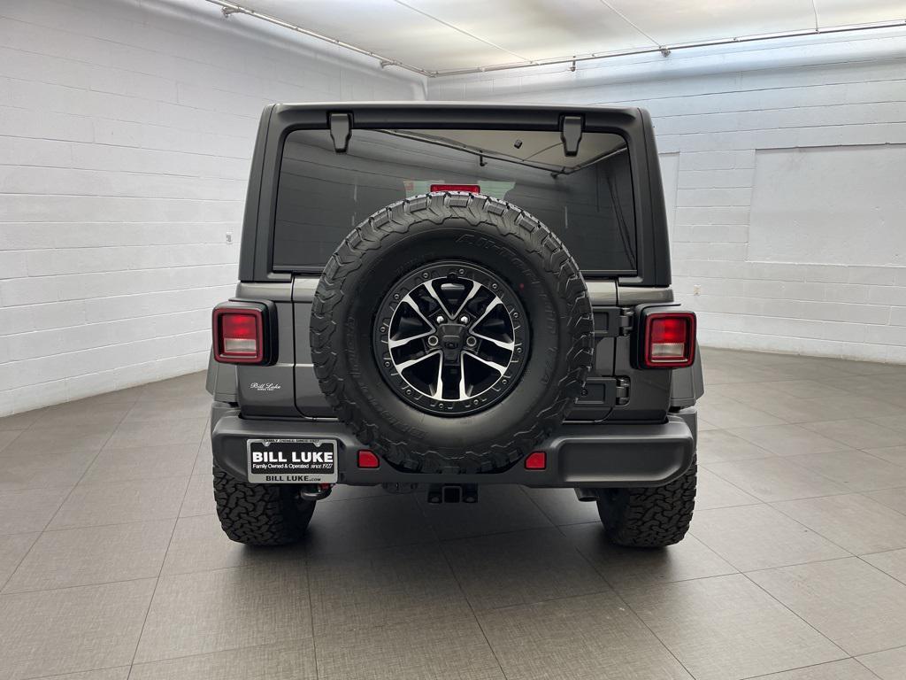 new 2025 Jeep Wrangler car, priced at $47,987