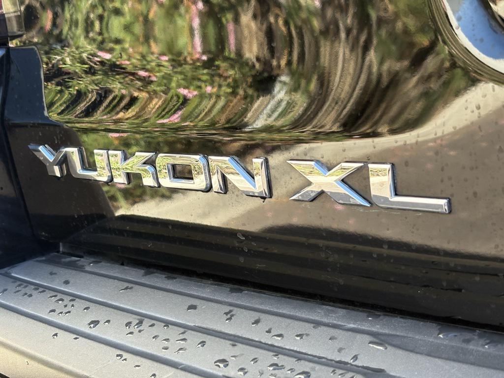 used 2020 GMC Yukon XL car, priced at $28,673