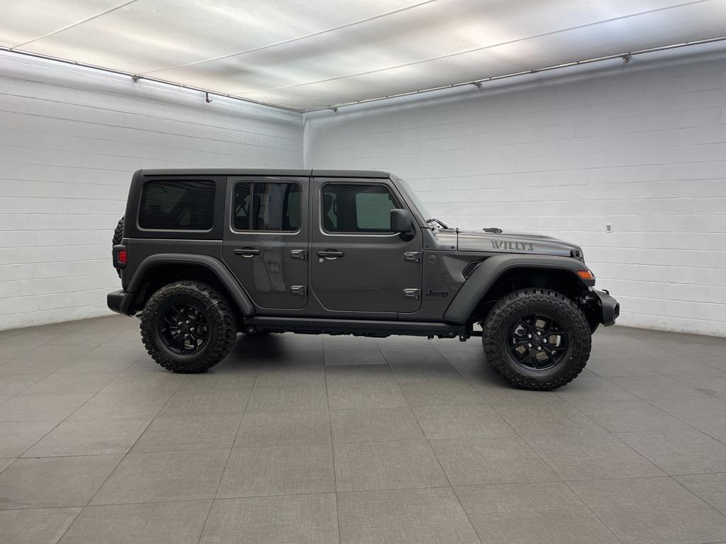new 2025 Jeep Wrangler car, priced at $42,340