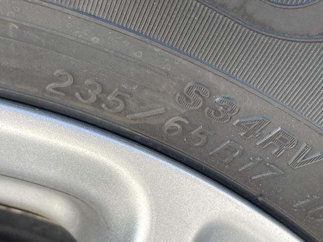 used 2024 Chrysler Pacifica car, priced at $33,973