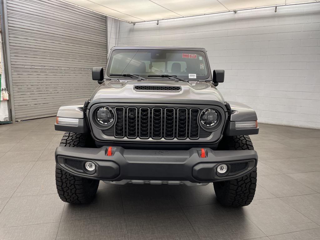 new 2025 Jeep Gladiator car, priced at $47,171