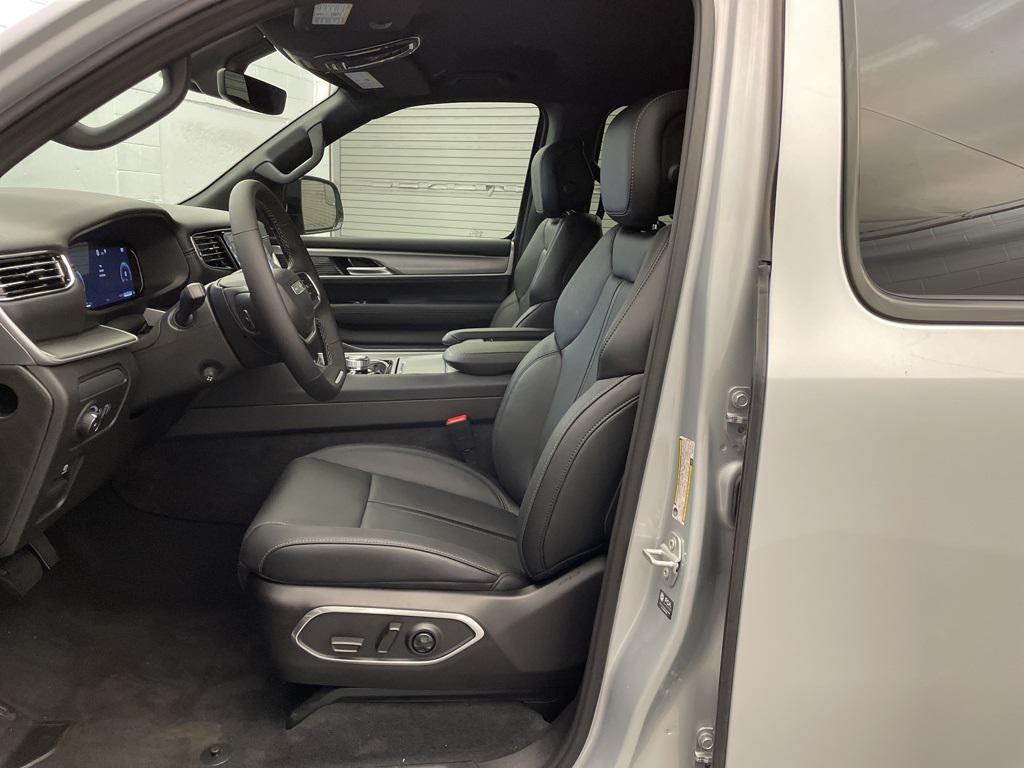 new 2025 Jeep Wagoneer L car, priced at $66,064