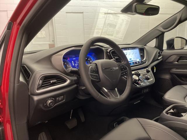 new 2025 Chrysler Pacifica car, priced at $41,435