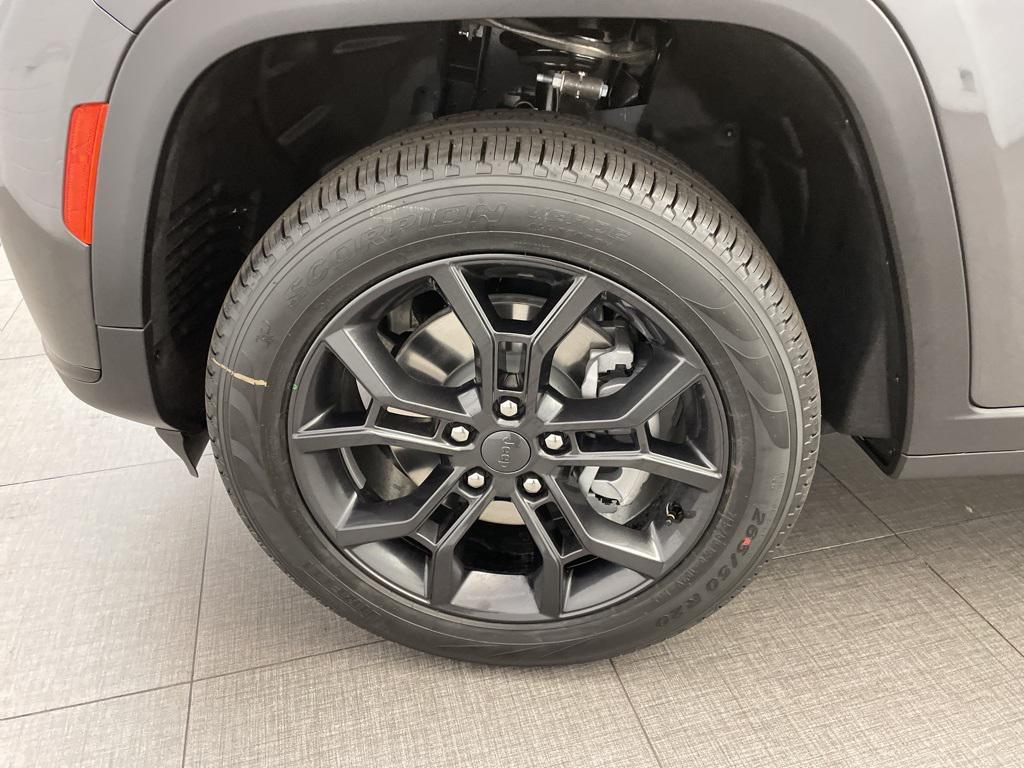 new 2025 Jeep Grand Cherokee L car, priced at $47,901