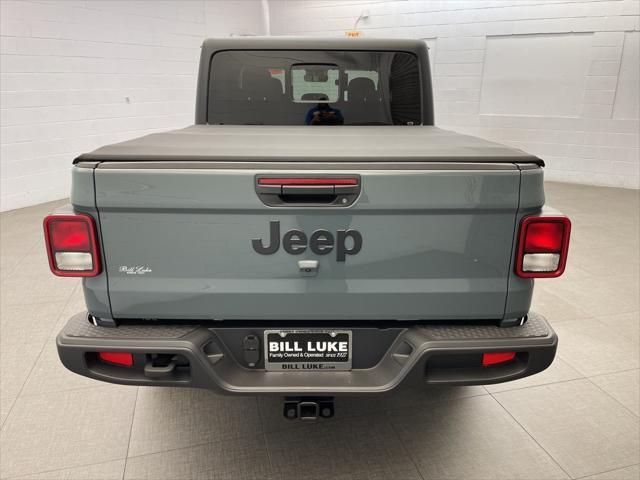 new 2024 Jeep Gladiator car, priced at $51,208