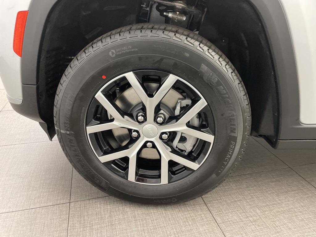 new 2025 Jeep Grand Cherokee L car, priced at $36,973