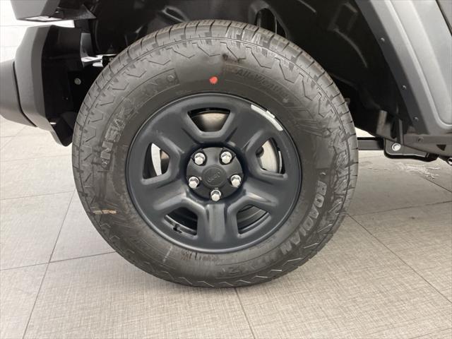 new 2025 Jeep Wrangler car, priced at $38,643