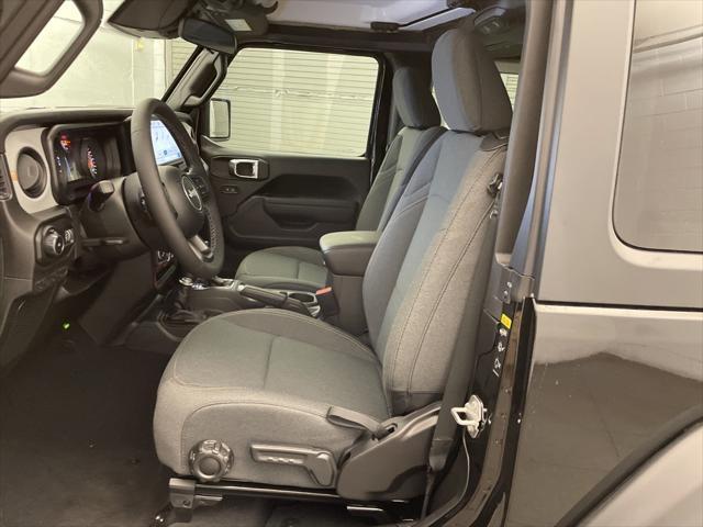 new 2025 Jeep Wrangler car, priced at $35,589