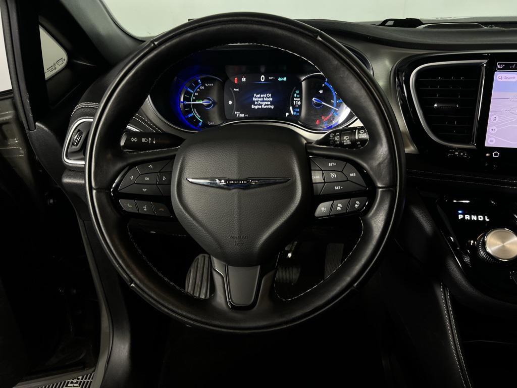 used 2022 Chrysler Pacifica Hybrid car, priced at $33,975
