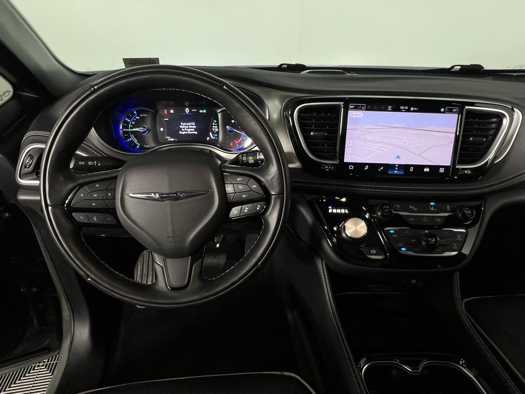 used 2022 Chrysler Pacifica Hybrid car, priced at $33,975