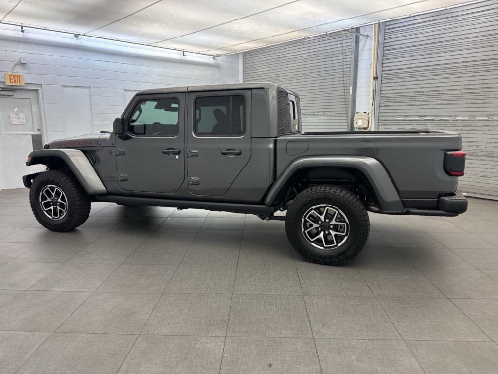 new 2025 Jeep Gladiator car, priced at $50,528