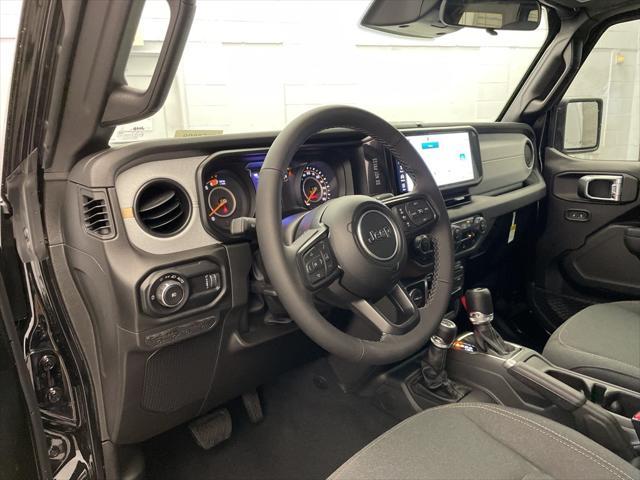new 2025 Jeep Wrangler car, priced at $39,376
