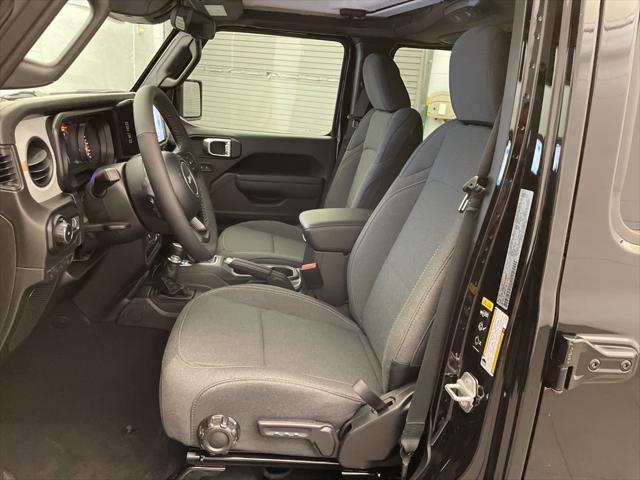 new 2025 Jeep Wrangler car, priced at $39,376