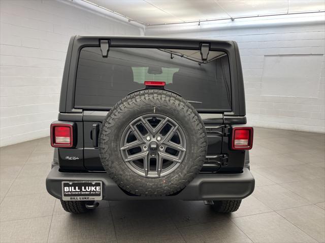 new 2025 Jeep Wrangler car, priced at $39,376