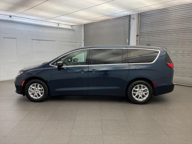 new 2025 Chrysler Pacifica car, priced at $38,159