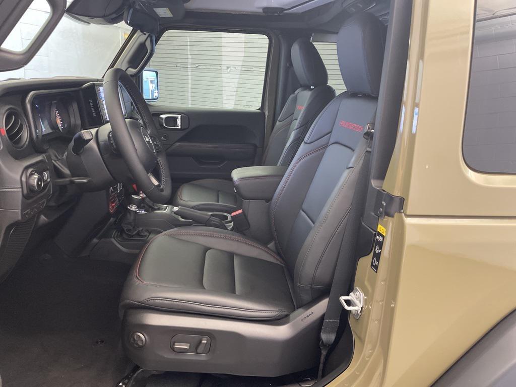 new 2025 Jeep Wrangler car, priced at $48,381