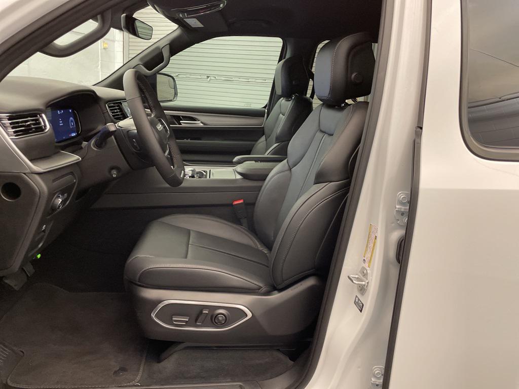 new 2025 Jeep Wagoneer car, priced at $62,779