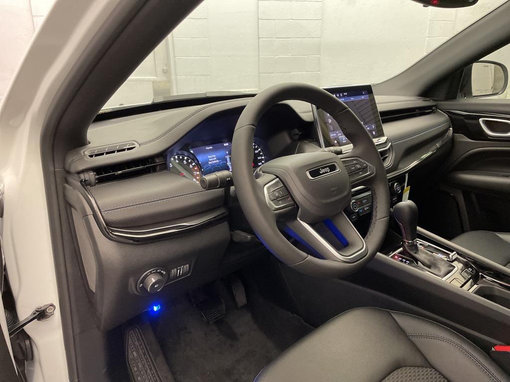 new 2025 Jeep Compass car, priced at $28,456