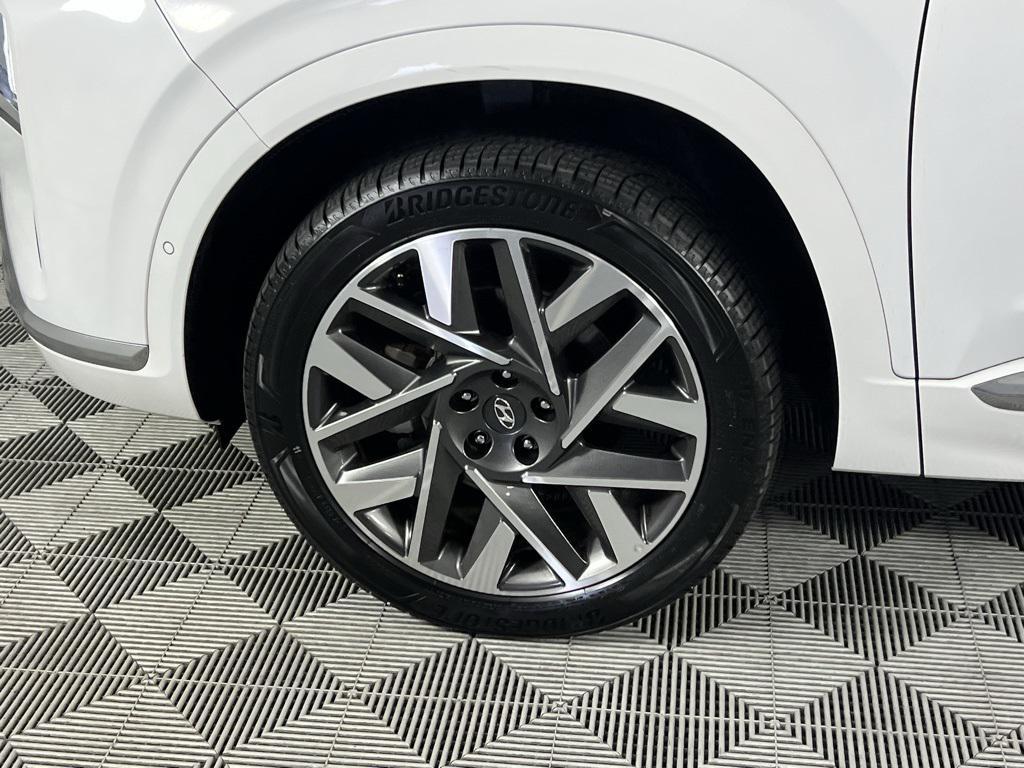 used 2023 Hyundai Santa Fe car, priced at $32,273