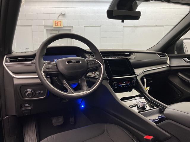 new 2025 Jeep Grand Cherokee car, priced at $32,730