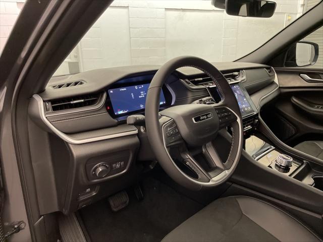 new 2025 Jeep Grand Cherokee car, priced at $36,172