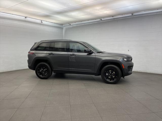 new 2025 Jeep Grand Cherokee car, priced at $36,172
