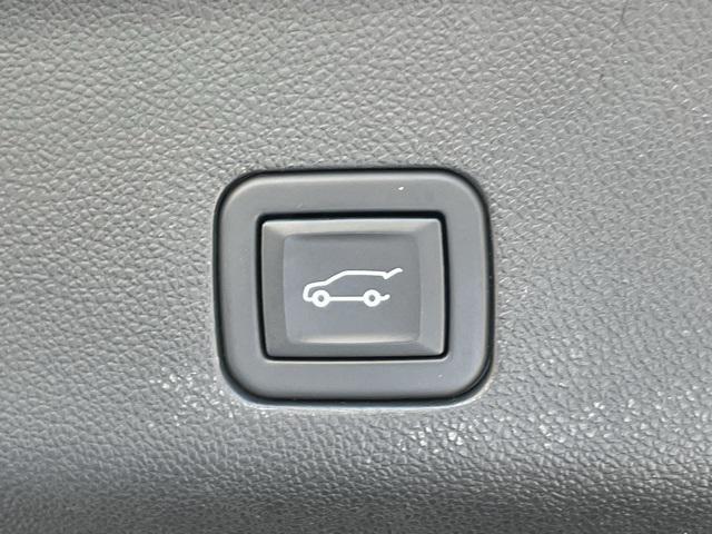 used 2023 GMC Yukon car, priced at $57,573