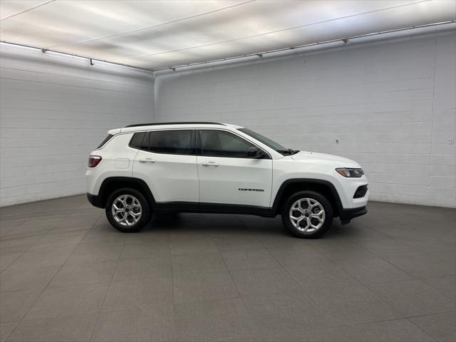 new 2025 Jeep Compass car, priced at $24,678