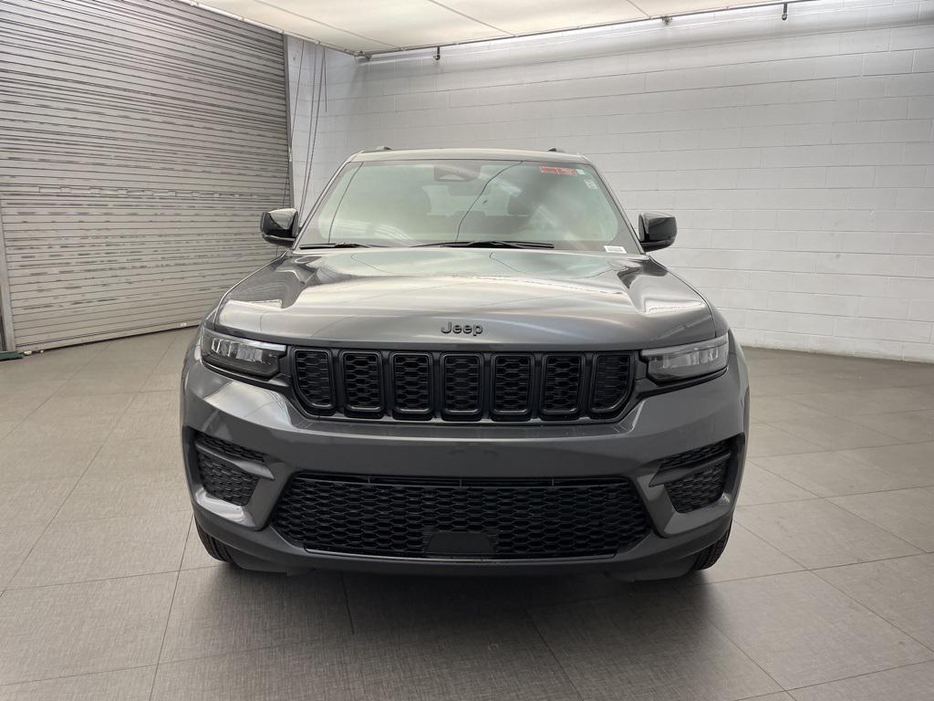 new 2025 Jeep Grand Cherokee car, priced at $34,447