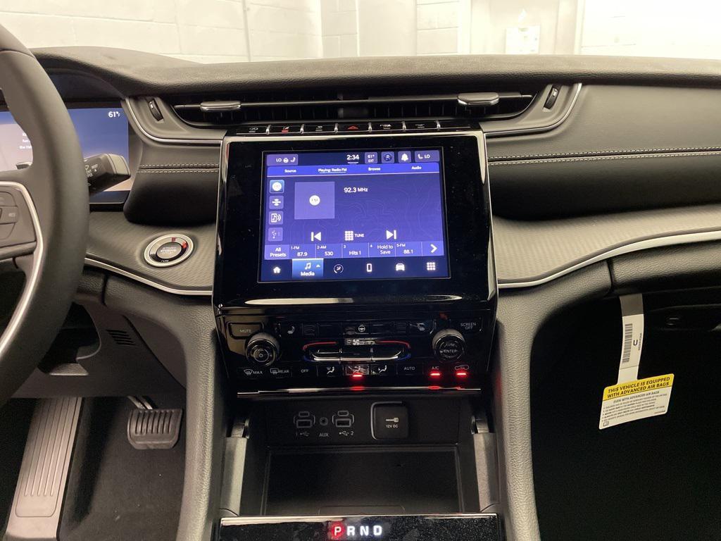 new 2025 Jeep Grand Cherokee car, priced at $34,447