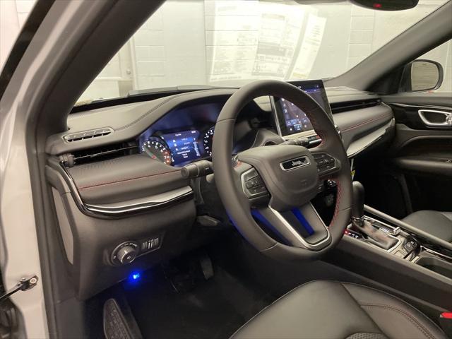 new 2025 Jeep Compass car, priced at $30,725