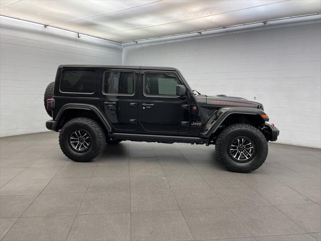 new 2025 Jeep Wrangler car, priced at $60,354