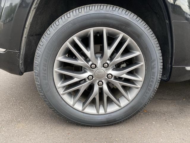 used 2017 Jeep Grand Cherokee car, priced at $25,573