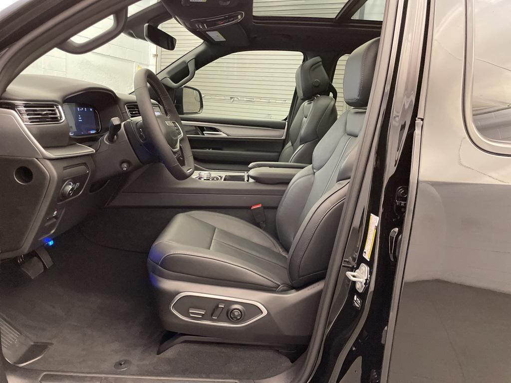 new 2025 Jeep Wagoneer car, priced at $68,587