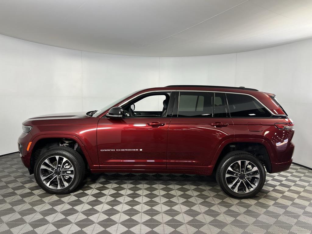 used 2024 Jeep Grand Cherokee car, priced at $41,973