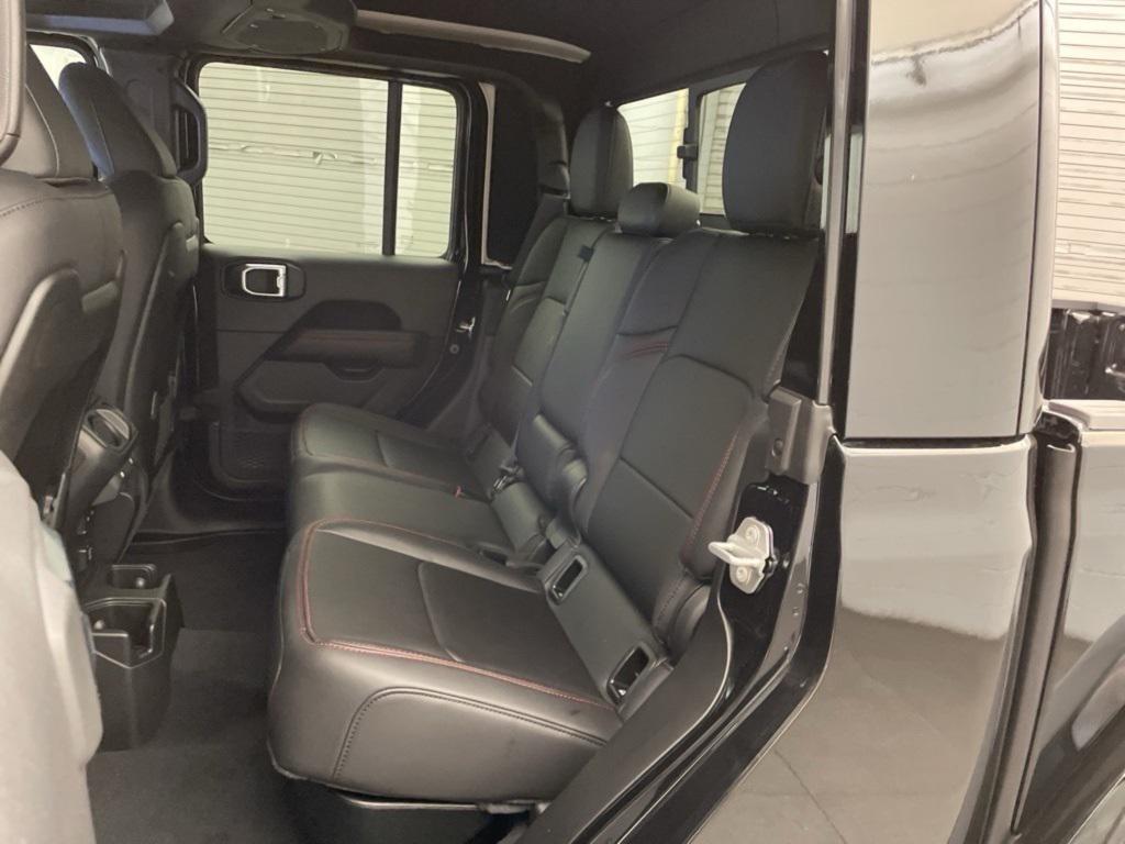 new 2025 Jeep Gladiator car, priced at $50,928