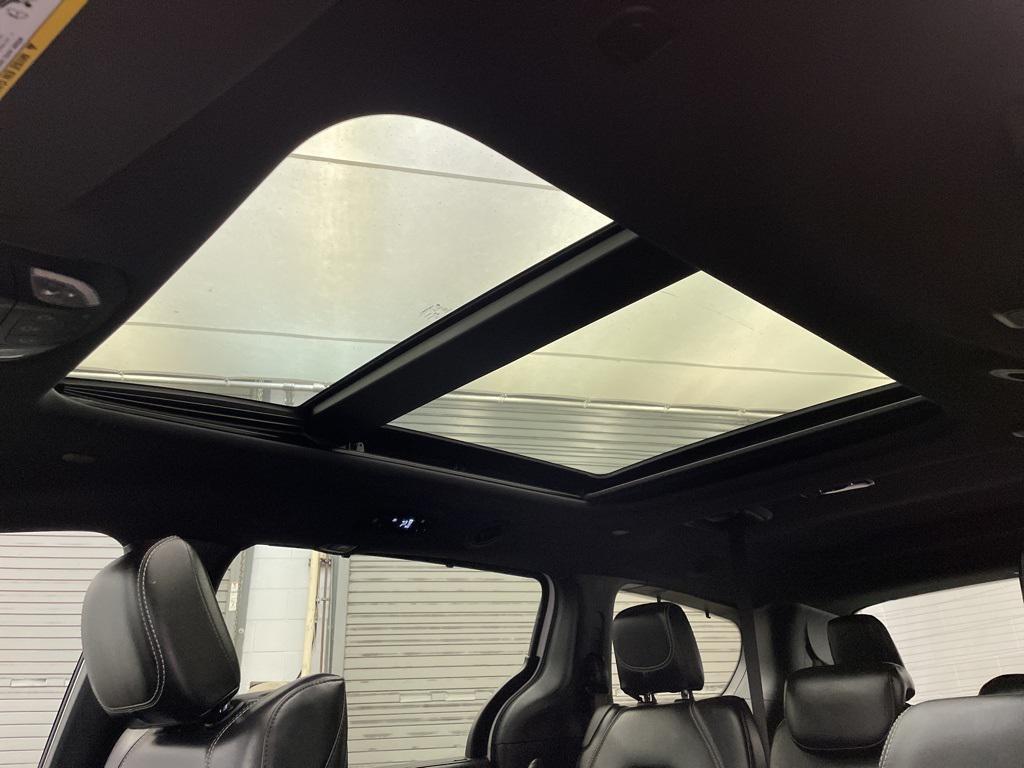 used 2023 Chrysler Pacifica car, priced at $27,173
