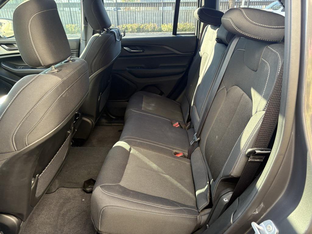 used 2025 Jeep Grand Cherokee car, priced at $32,973