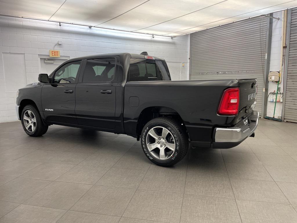new 2025 Ram 1500 car, priced at $43,964