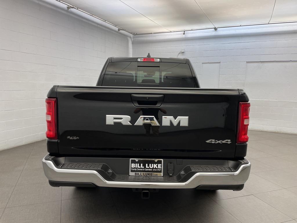 new 2025 Ram 1500 car, priced at $43,964