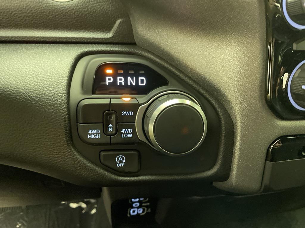 new 2025 Ram 1500 car, priced at $43,964