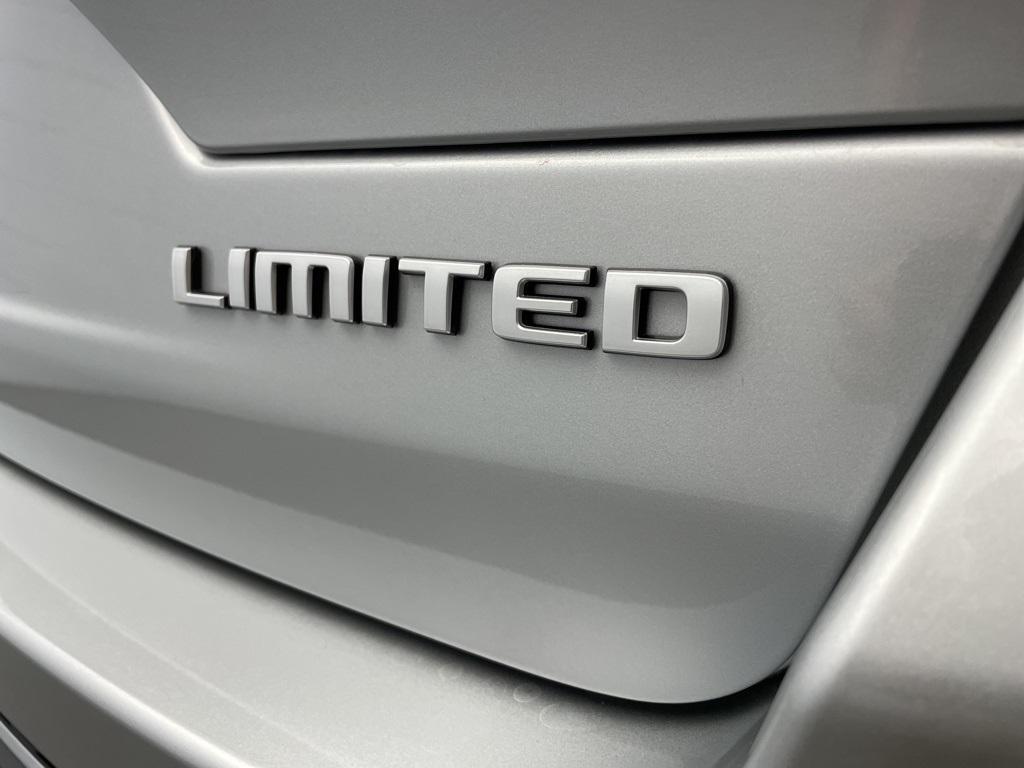new 2025 Jeep Grand Cherokee car, priced at $39,583