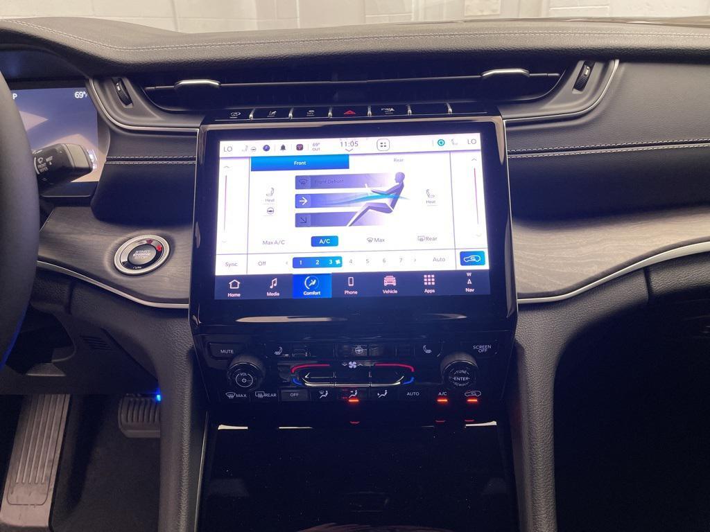 new 2025 Jeep Grand Cherokee L car, priced at $46,454