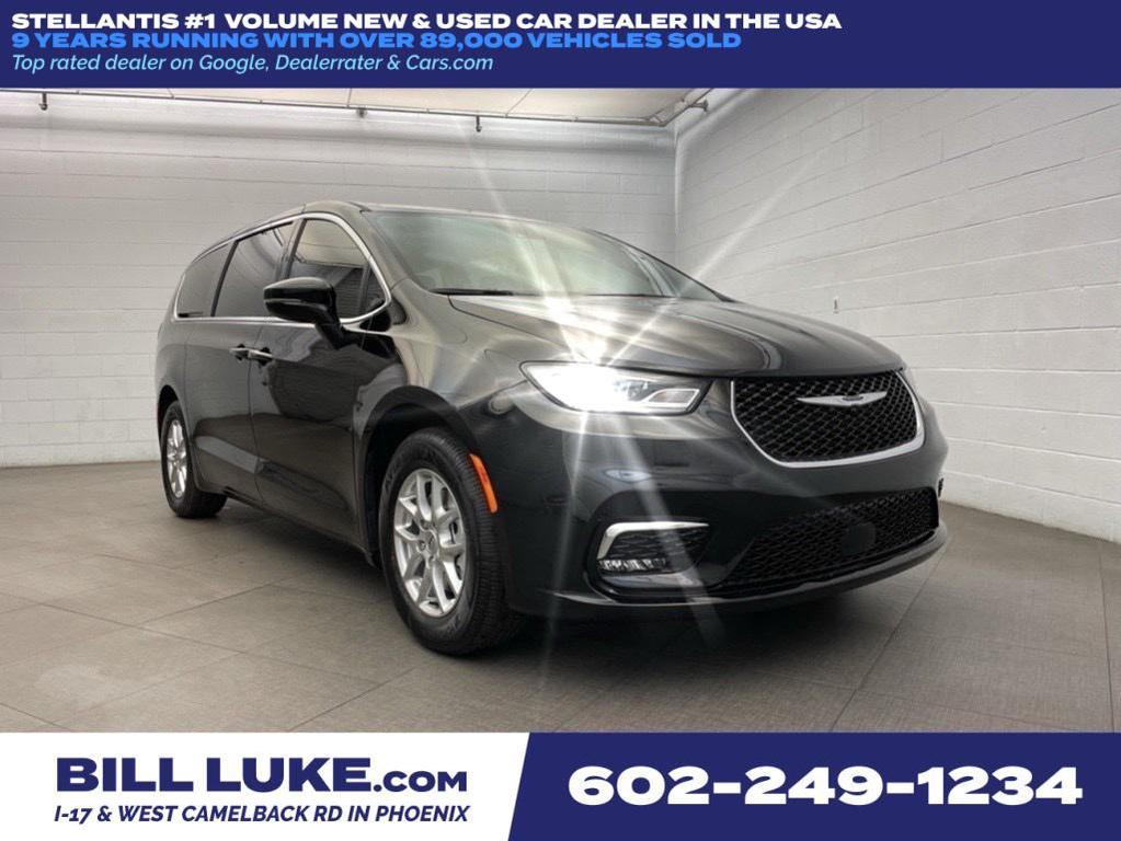 new 2025 Chrysler Pacifica car, priced at $36,979