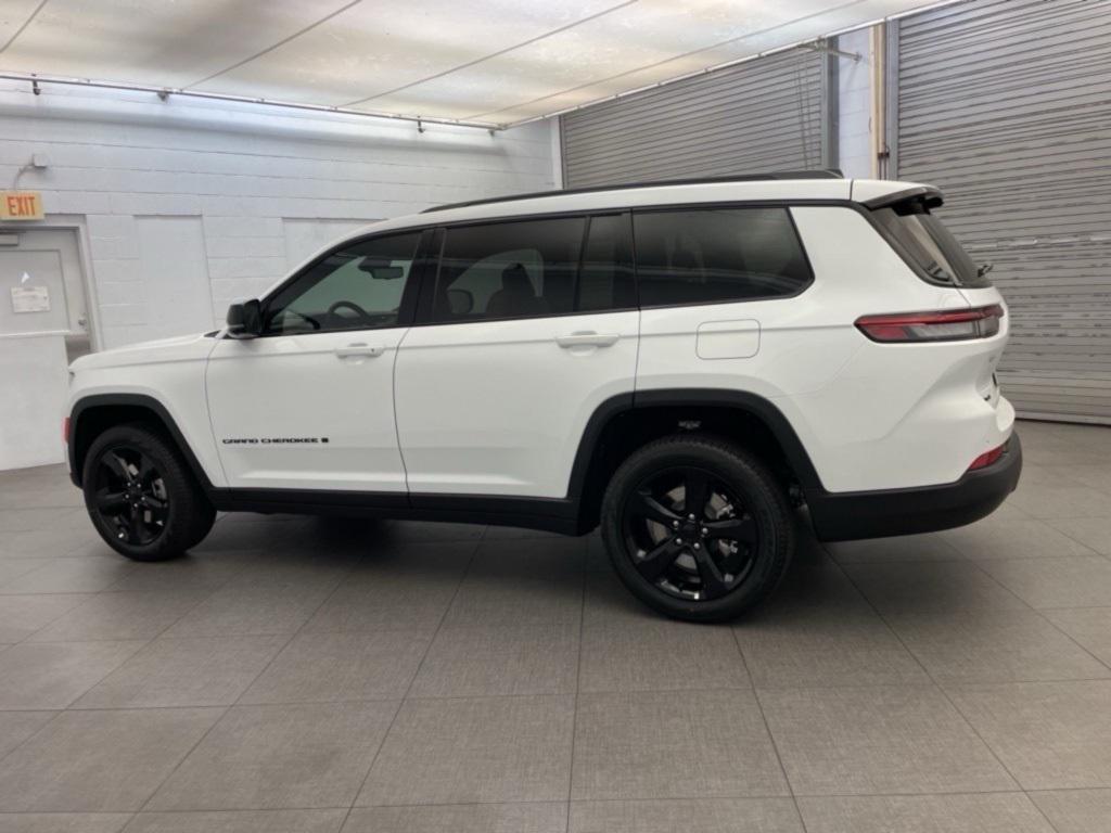new 2025 Jeep Grand Cherokee L car, priced at $48,681