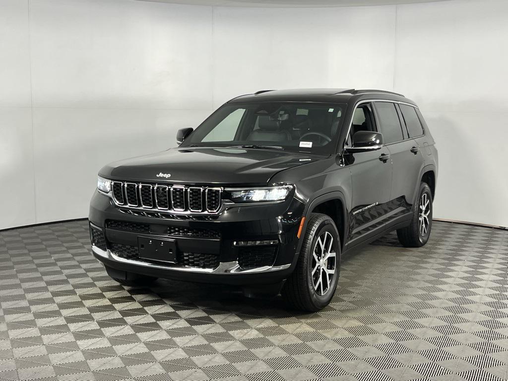 used 2024 Jeep Grand Cherokee L car, priced at $33,573