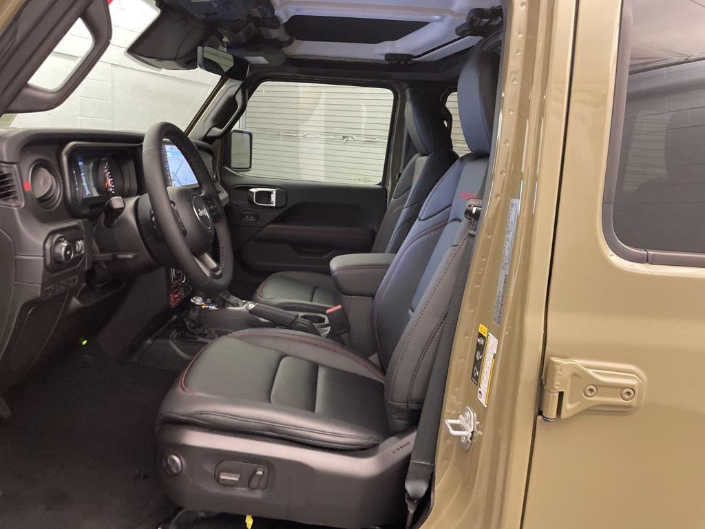 new 2025 Jeep Wrangler car, priced at $59,515