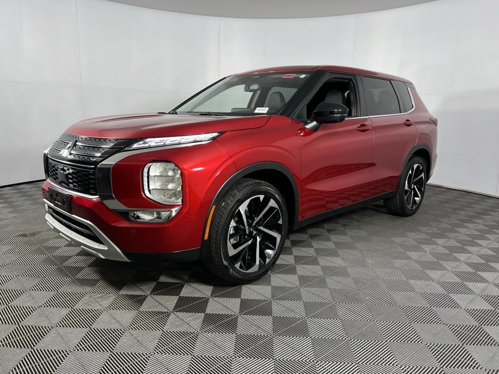 used 2024 Mitsubishi Outlander car, priced at $25,973